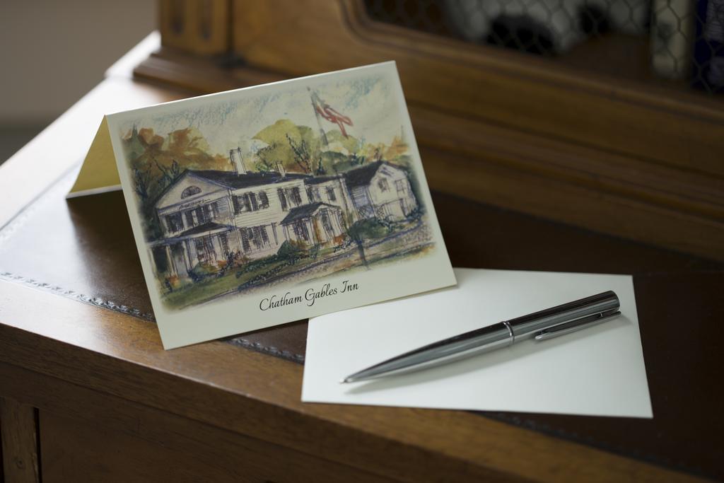 Chatham Gables Inn Room photo